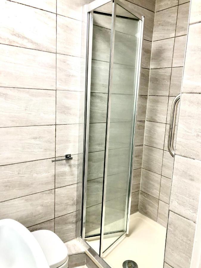 Plaza London Hotel Екстериор снимка
