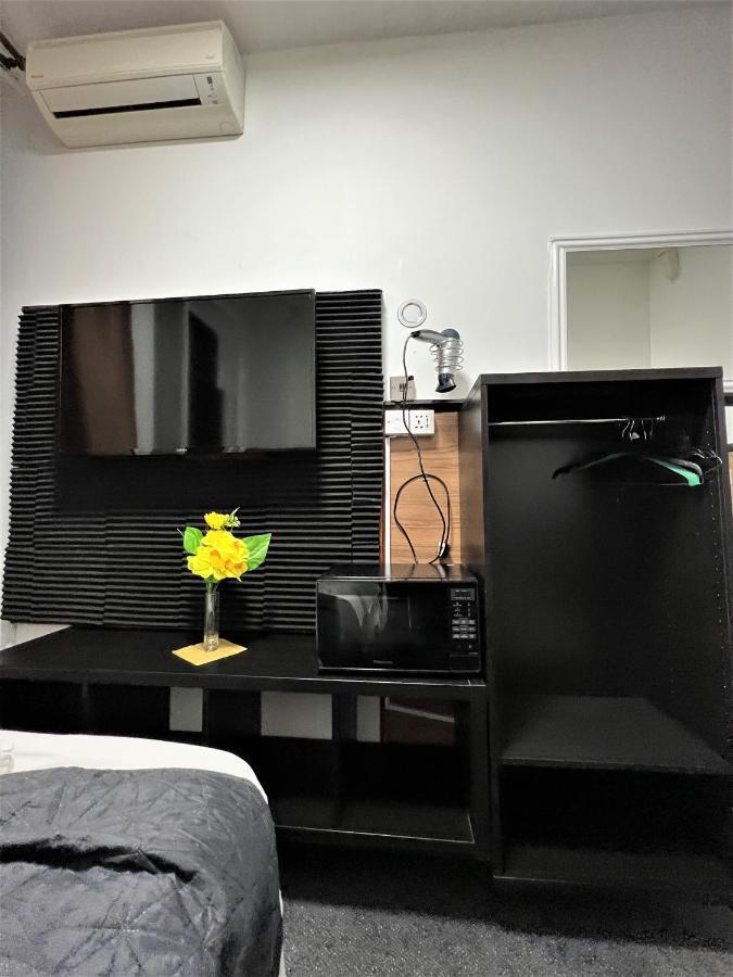 Plaza London Hotel Екстериор снимка