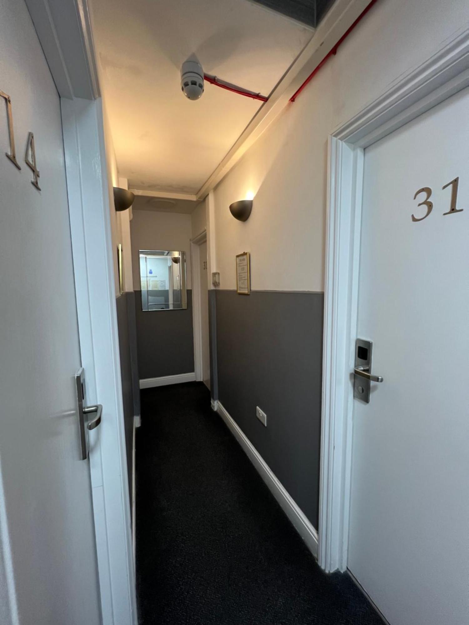 Plaza London Hotel Екстериор снимка