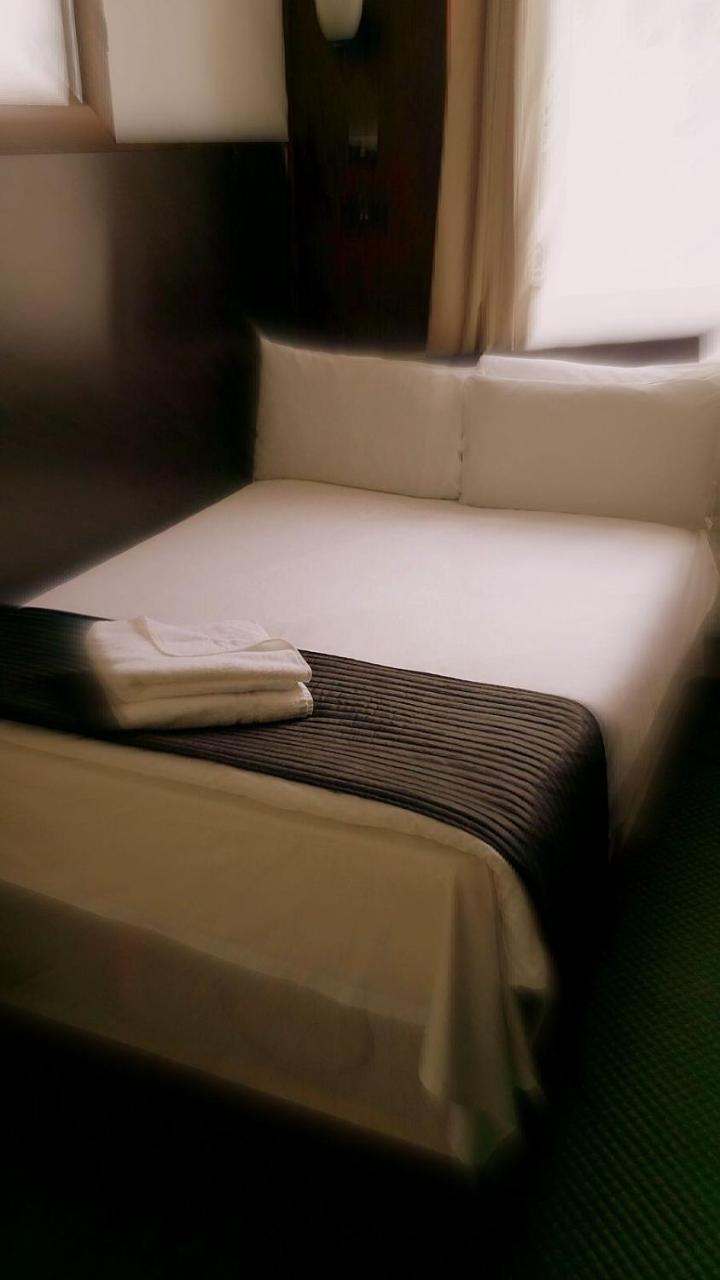 Plaza London Hotel Екстериор снимка