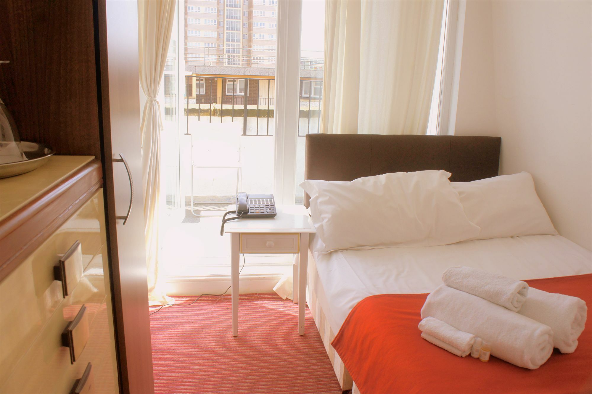 Plaza London Hotel Екстериор снимка